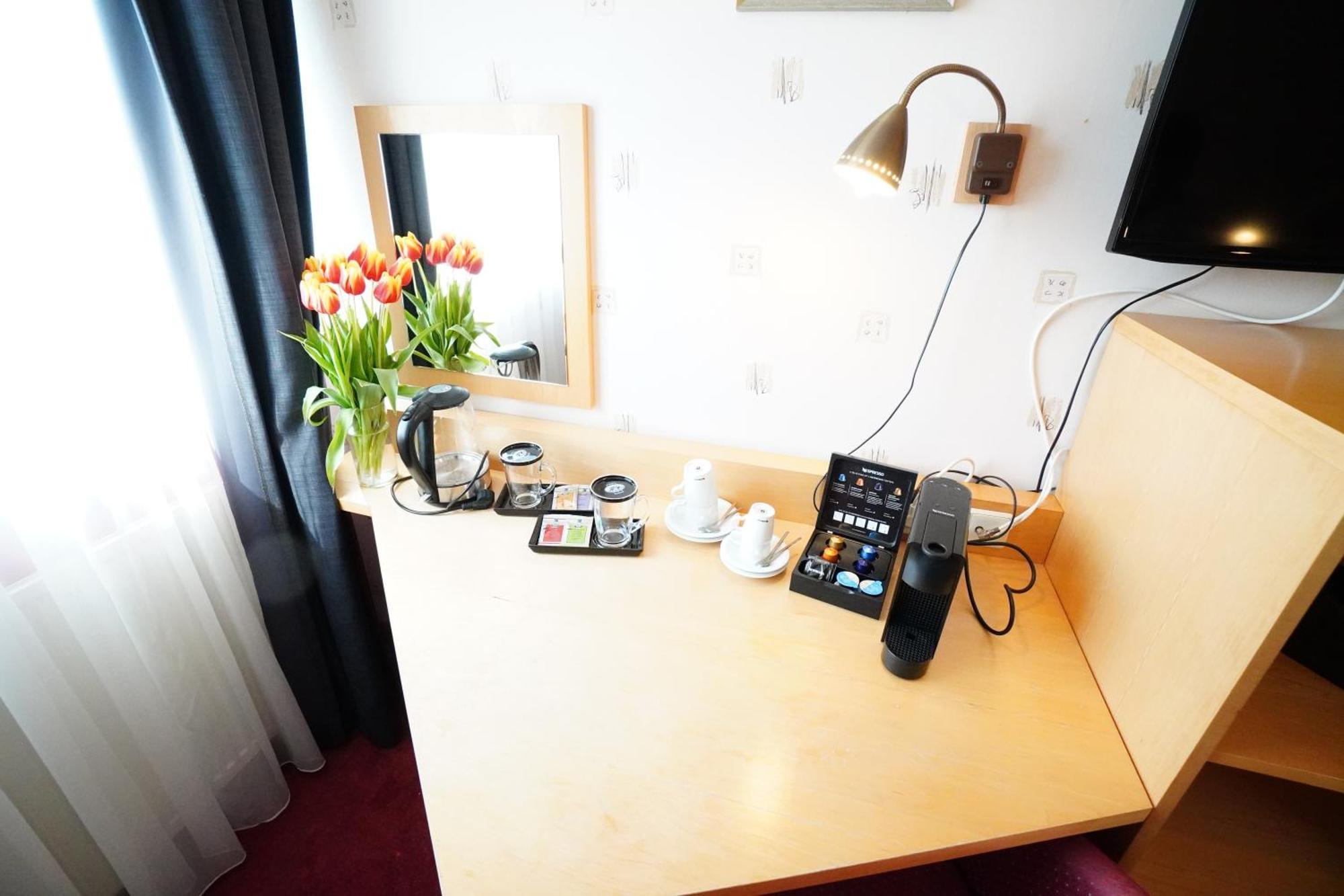 Hotel Den Burg - Digital Access Phòng bức ảnh