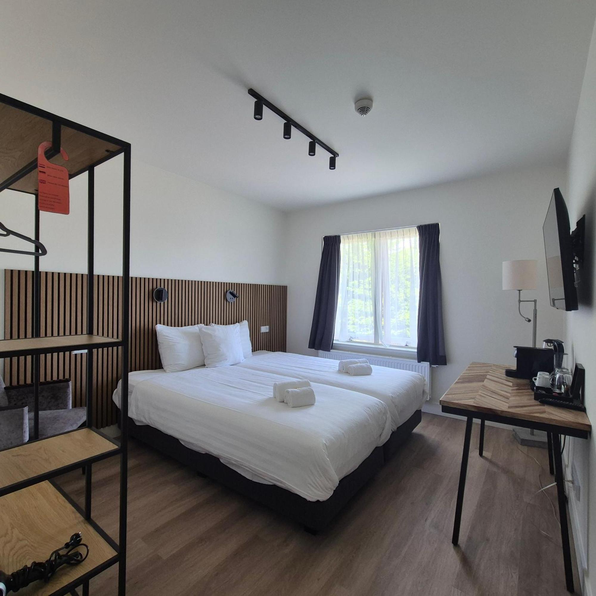 Hotel Den Burg - Digital Access Ngoại thất bức ảnh